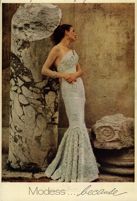 Nursing Clio 1950glamorousmodesssanitarypads_adaccess